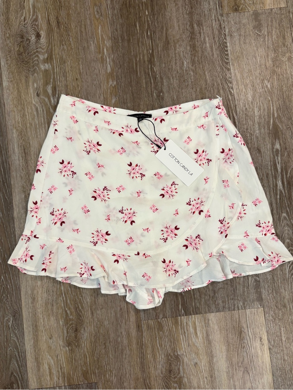 NWT Cotton Candy LA Sakura Pink & White Floral Mini Skort, Feminine Wear